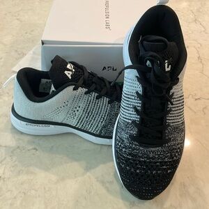 APL women’s Techloom Pro Black/Heather